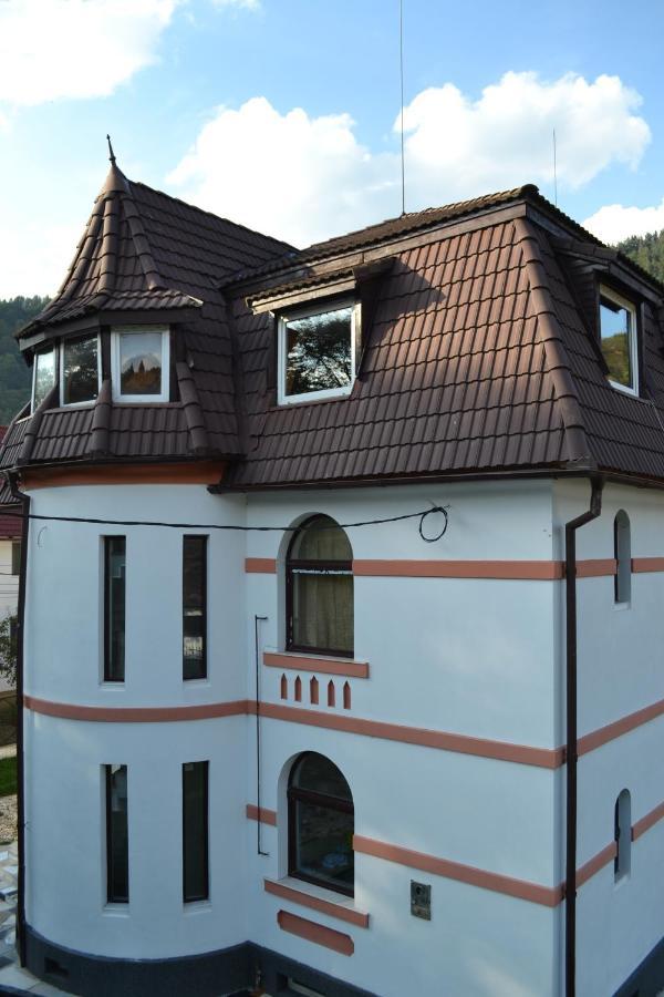 布朗 Castle Gate酒店 外观 照片